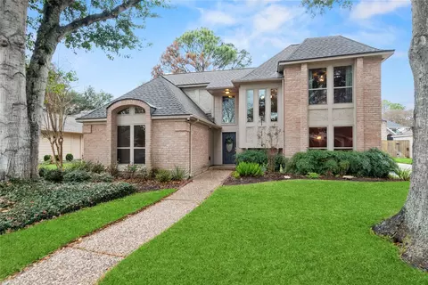 7711 Brook Springs Dr, Houston, TX 77095