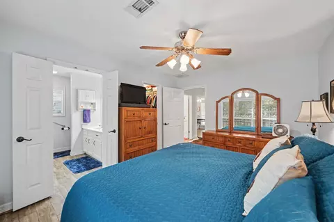Bedroom - 80 Indian Hbr, Trinity, TX 75862 photo 2 of 2