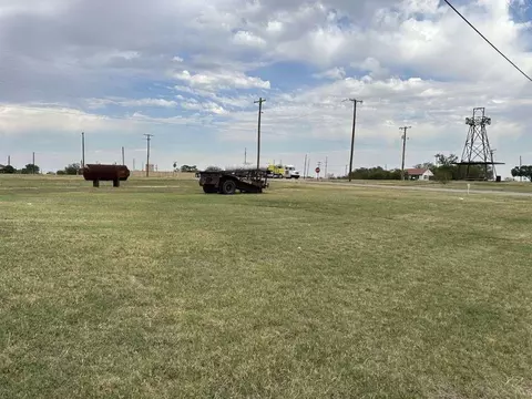 lot S 4 5 E Front Ave, Electra, TX 76360