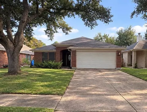 1619 Bonnie Lea Ln, Fresno, TX 77545