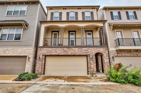 8905 Wind Springs Dr, Houston, TX 77080