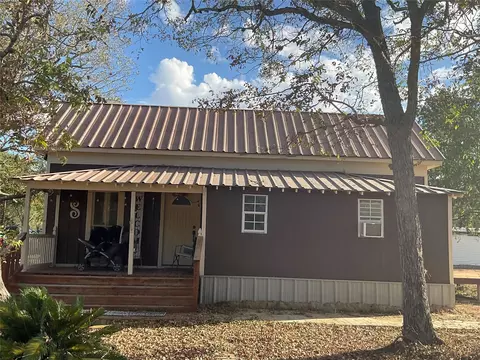 211 Martin St, Yoakum, TX 77995