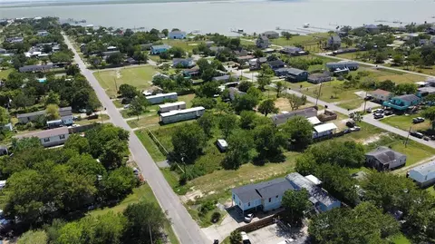8425 Sands Point Dr, Houston, TX 77036