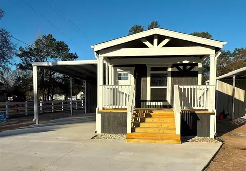 5686 Brady Cir, Lumberton, TX 77657