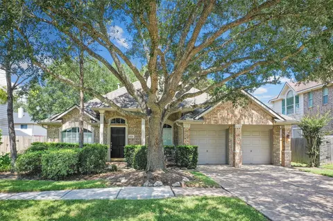 9719 Hawkins Ln, Missouri City, TX 77459