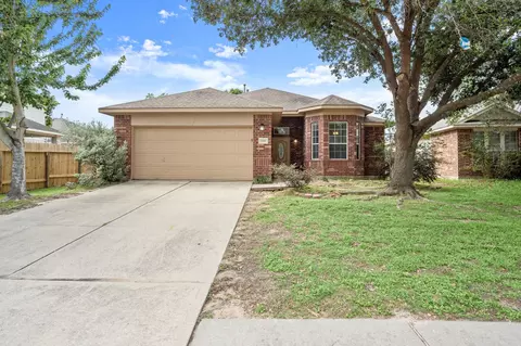 7507 Sendera Oaks Ct, Cypress, TX 77433