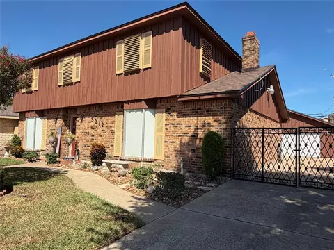 3212 Dominique Dr, Galveston, TX 77551