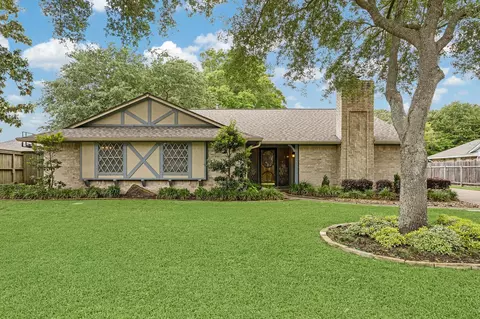 2214 Donegal Ct, Deer Park, TX 77536
