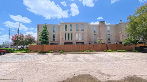 4627 Wild Indigo St #599, Houston, TX 77027
