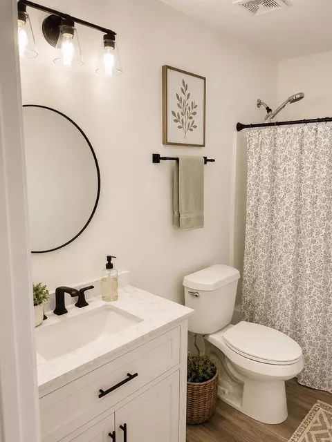 Bath - 803 Brickstone Ct, Spring, TX 77386 photo 3 of 3