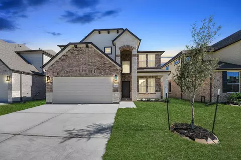12038 Maple Oak Dr, Houston, TX 77066