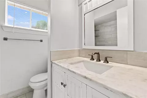 Bath - 3450 Gary Ln, Spring, TX 77380 photo 1 of 7