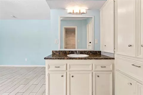 Bath - 3450 Gary Ln, Spring, TX 77380 photo 5 of 7