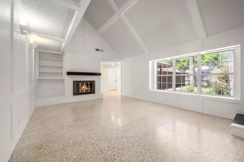 Living - 518 Magic Oaks Dr, Spring, TX 77388 photo 6 of 7