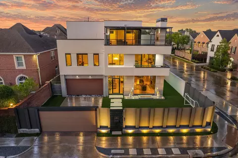 6002 Valley Forge Dr, Houston, TX 77057