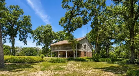 729 County Road 4040, Crockett, TX 75835