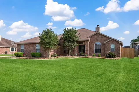 2010 Caroline Ave, Baytown, TX 77523