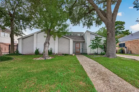4711 Eagle Trail Dr, Houston, TX 77084