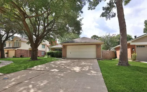 9109 Benwick Dr, Spring, TX 77379 photo 3