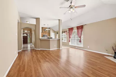 9109 Benwick Dr, Spring, TX 77379 photo 12