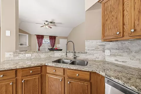 9109 Benwick Dr, Spring, TX 77379 photo 15