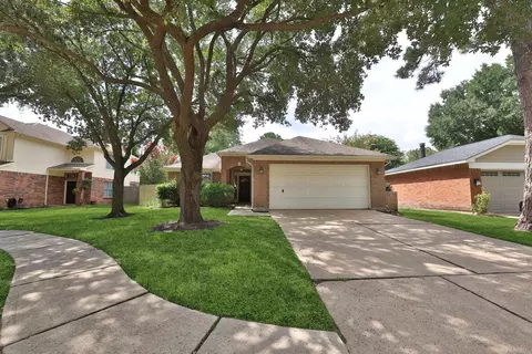 9109 Benwick Dr, Spring, TX 77379 photo 2