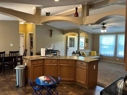 Kitchen - 162 Cove View Dr, Trinity, TX 75862 photo 4 of 6