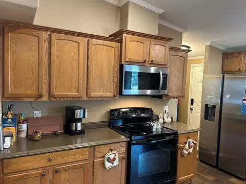 Kitchen - 162 Cove View Dr, Trinity, TX 75862 photo 6 of 6