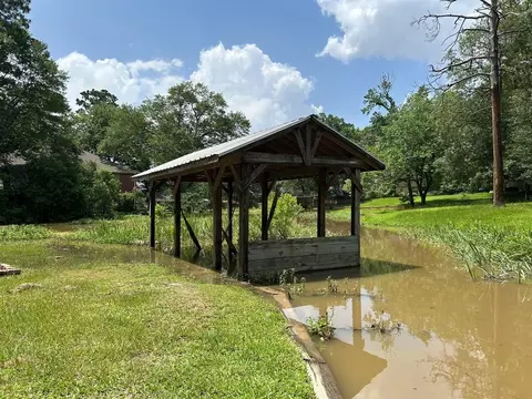 162 Cove View Dr, Trinity, TX 75862