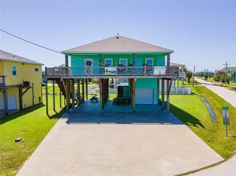987 Surf, Crystal Beach, TX 77650