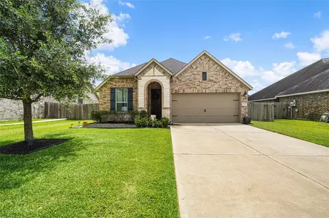 2109 Hickory Valley Ct, Pearland, TX 77581