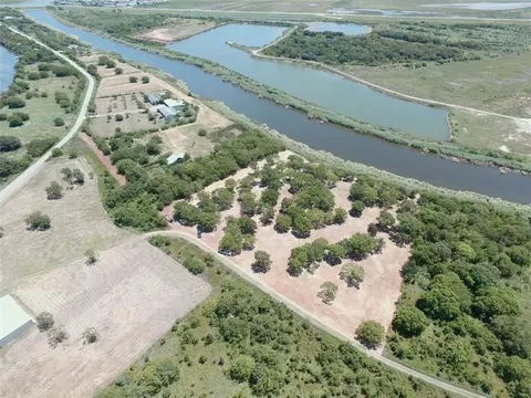 0 Johnson Dr, Oyster Creek, TX 77541