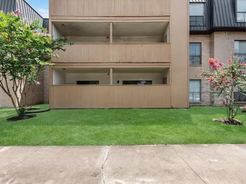 8423 Hearth Dr #3, Houston, TX 77054