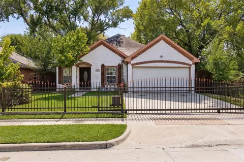 922 Bayonne St, Dallas, TX 75212