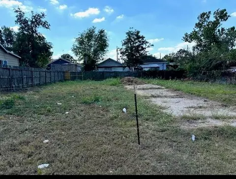 7724 Avenue J, Houston, TX 77012