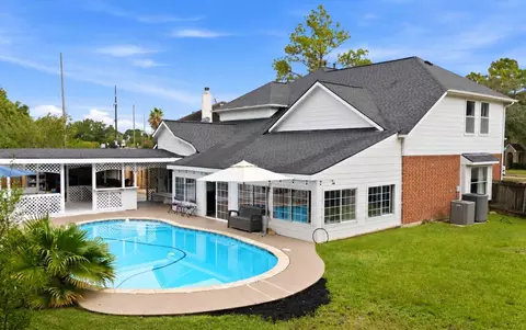 15642 Choke Canyon Dr, Sugar Land, TX 77498