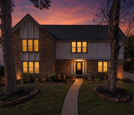 8211 Riverglade Dr, Houston, TX 77095