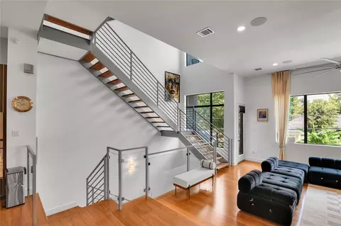 1411 Hickory St, Houston, TX 77007