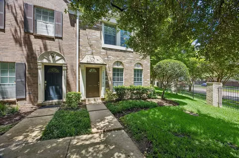 2930 Grants Lake Blvd #2104, Sugar Land, TX 77479