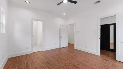 Bedroom - 10802 Fairview Dr, Conroe, TX 77385 photo 4 of 7