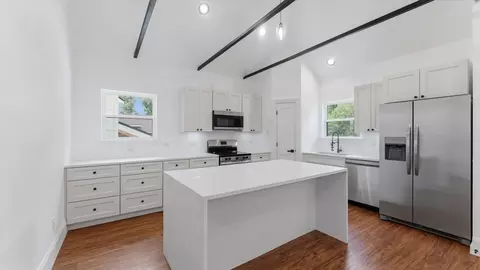 Kitchen - 10802 Fairview Dr, Conroe, TX 77385 photo 1 of 1