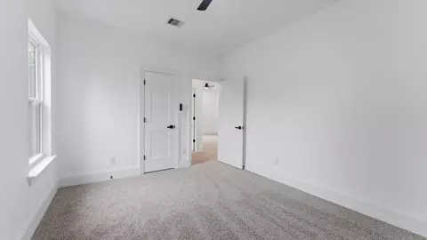 Bedroom - 10802 Fairview Dr, Conroe, TX 77385 photo 7 of 7