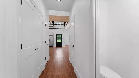 Entry Way - 10802 Fairview Dr, Conroe, TX 77385 photo 3 of 6