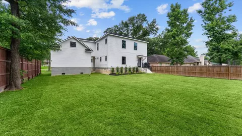 Exterior - 10802 Fairview Dr, Conroe, TX 77385 photo 6 of 6