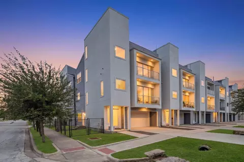 3303 Baron St, Houston, TX 77020