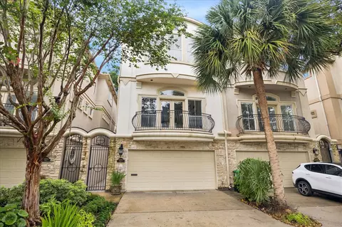6406 Rodrigo St #B, Houston, TX 77007