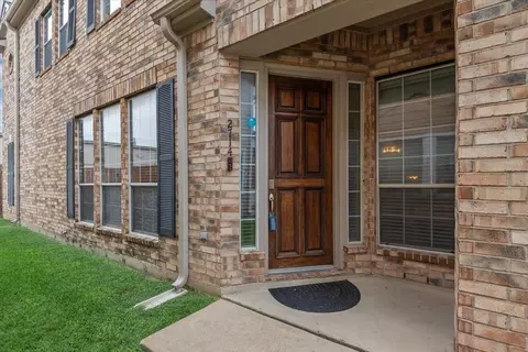 2714 Windy Thicket Ln, Houston, TX 77082