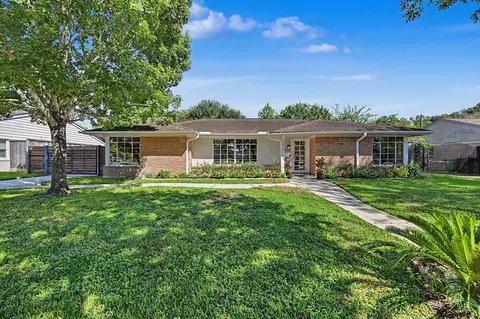 10615 Atwell Dr, Houston, TX 77096