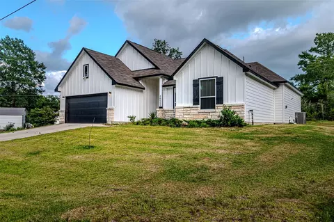 26553 Doe Ln, Hempstead, TX 77445