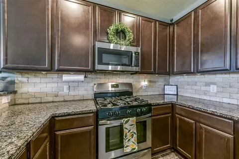 Kitchen - 29418 Ridge Clearing Trl, Spring, TX 77386 photo 2 of 3